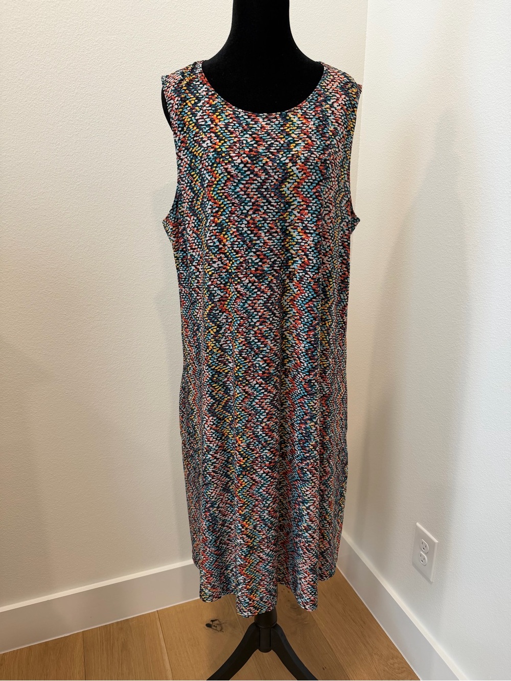 Nine West Sleeveless Kaleidoscope Print Midi Dress in Multi-Color